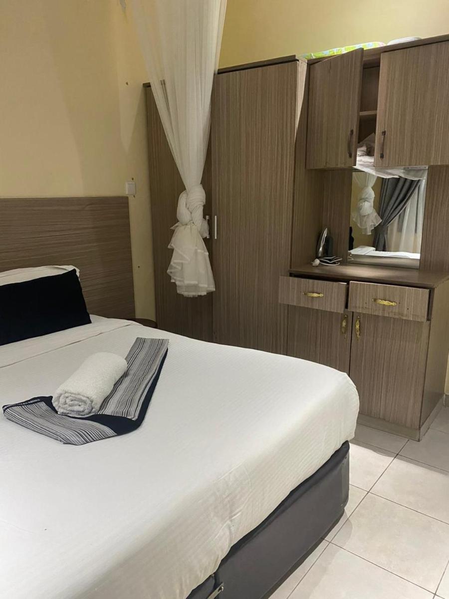 Lux Suites Sunset Holiday Homes - Housity