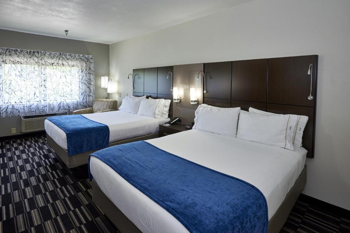 Holiday Inn Express & Suites Birmingham South - Pelham, an IHG Hotel - Housity