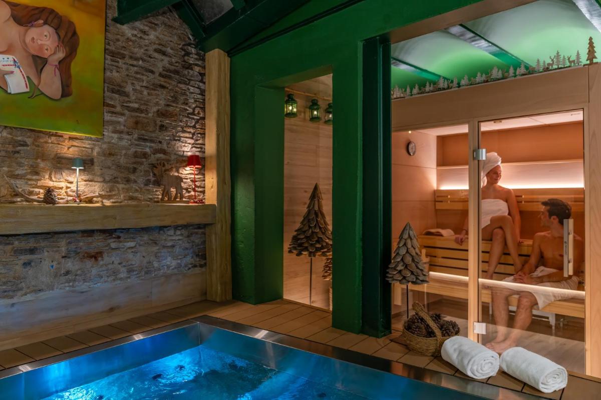 Hotel Aran La Abuela - Housity
