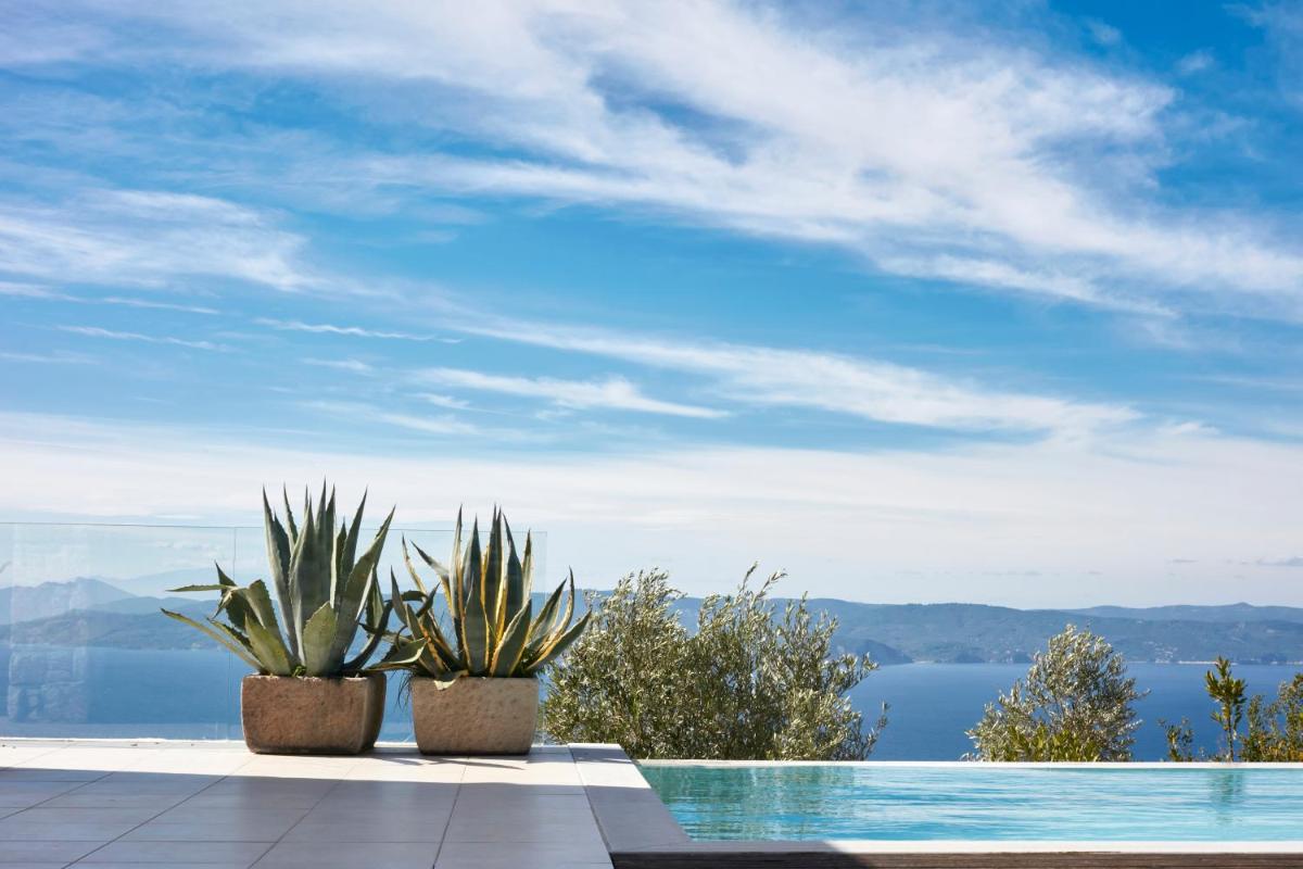 Luxury Villa in Kechria 2 - Housity