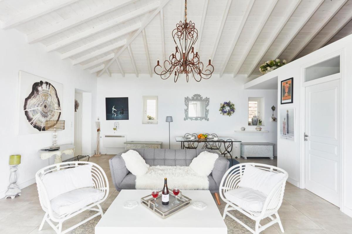 Luxury Villa in Kechria 2 - Housity