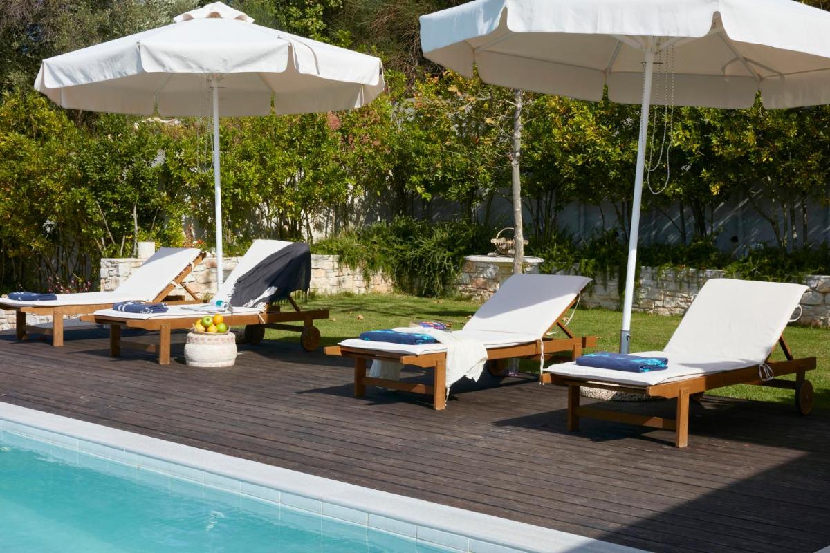 Luxury villa in Kechria - Housity