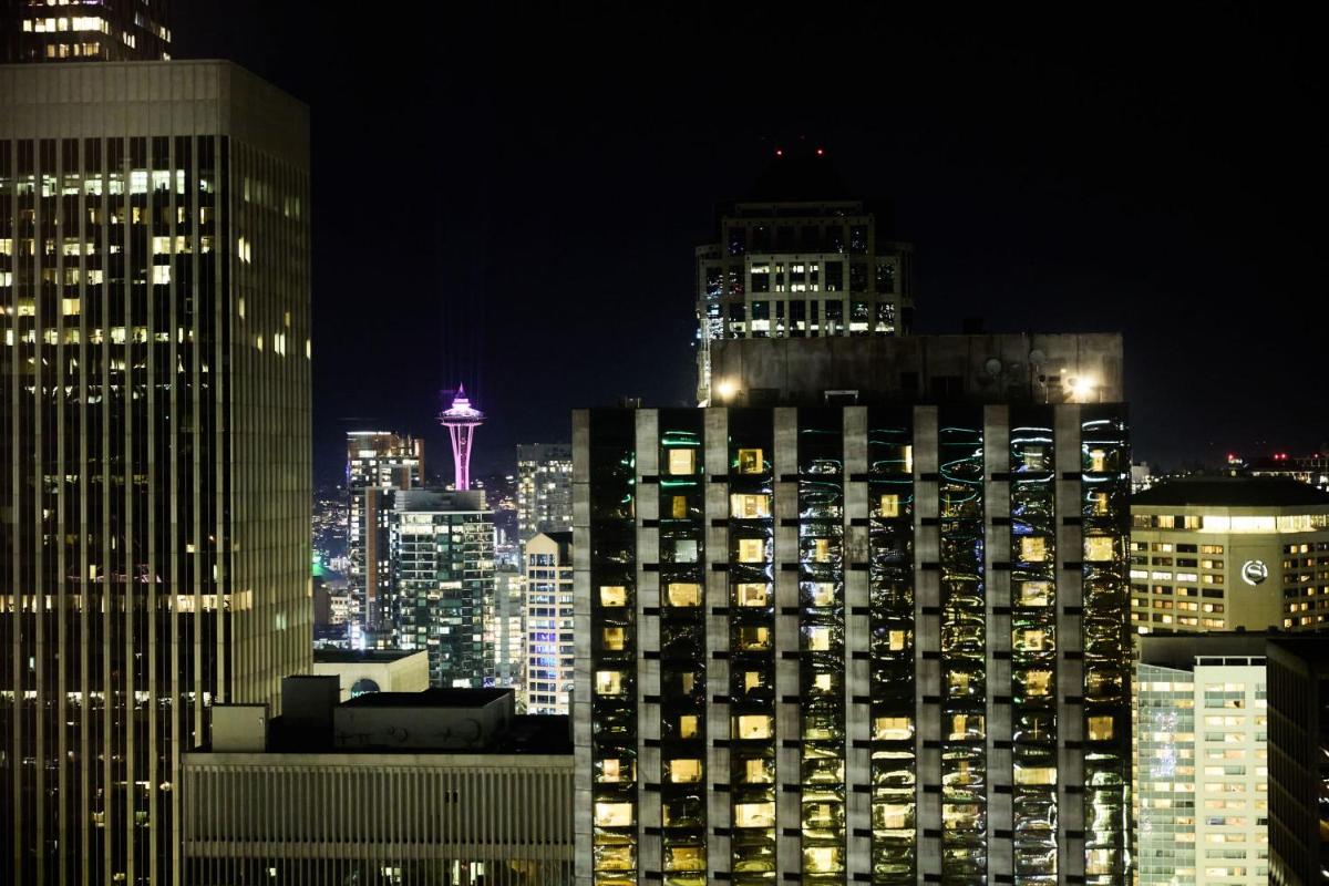 Renaissance Seattle Hotel - Housity