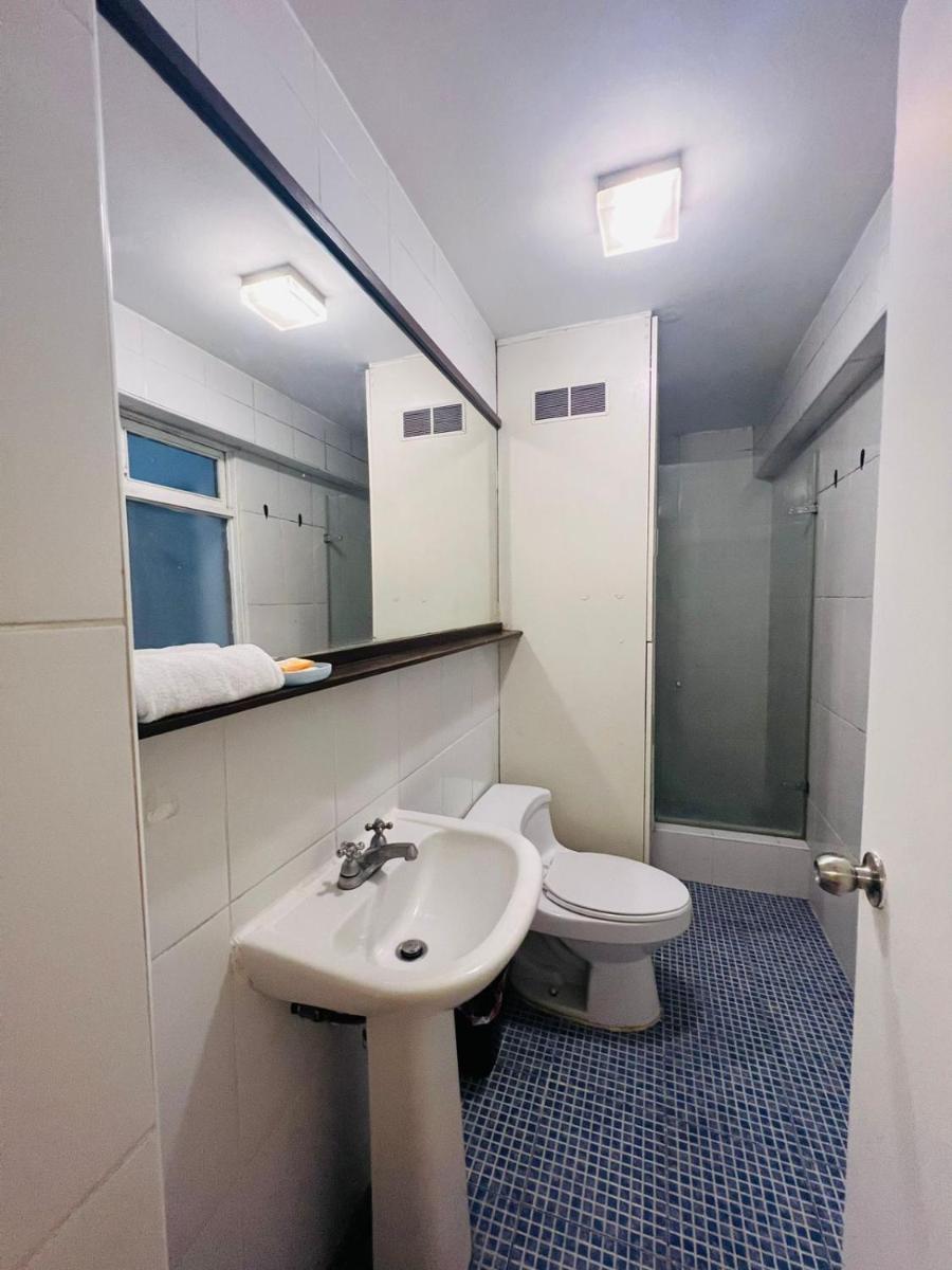 Suitetrails - Duplex en primer piso - A media Cuadra Embajada USA