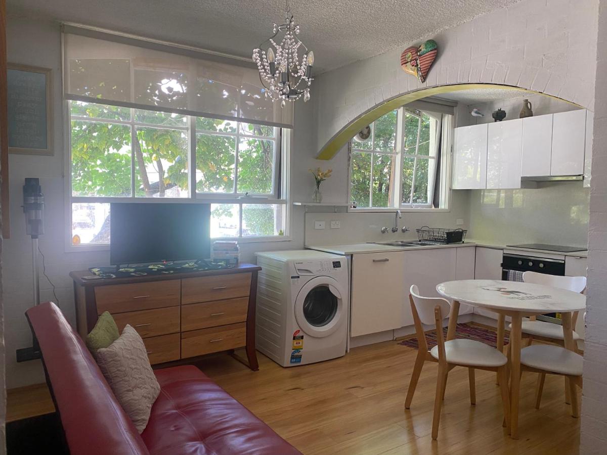 Santa Monica Apartment - Housity