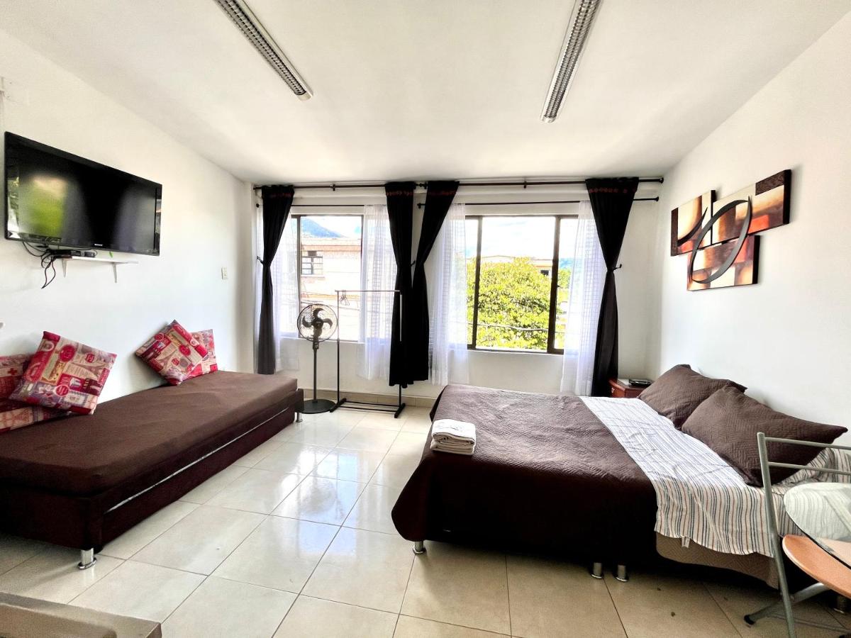 Apartaestudio Centro Pereira un solo ambiente - Housity