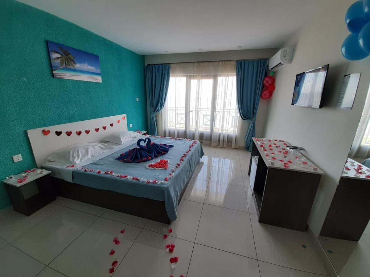 Villa Perle Bleu - Housity