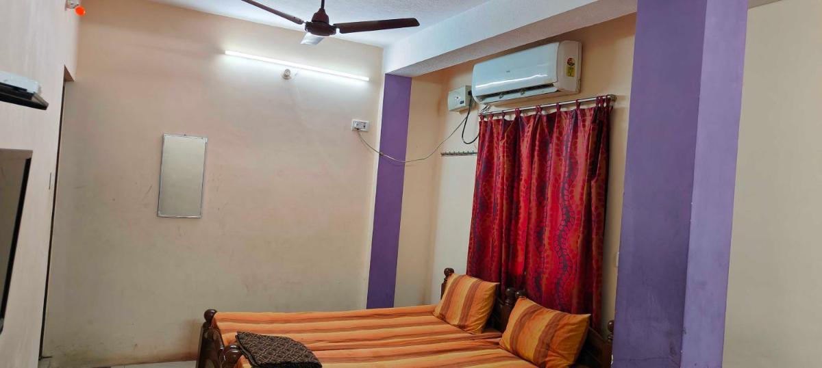 OYO SRIVARI PREMIUM HOMESTAYS - Housity