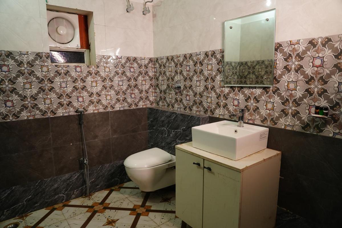 Hotel Sai Darbar & Banquet - Housity