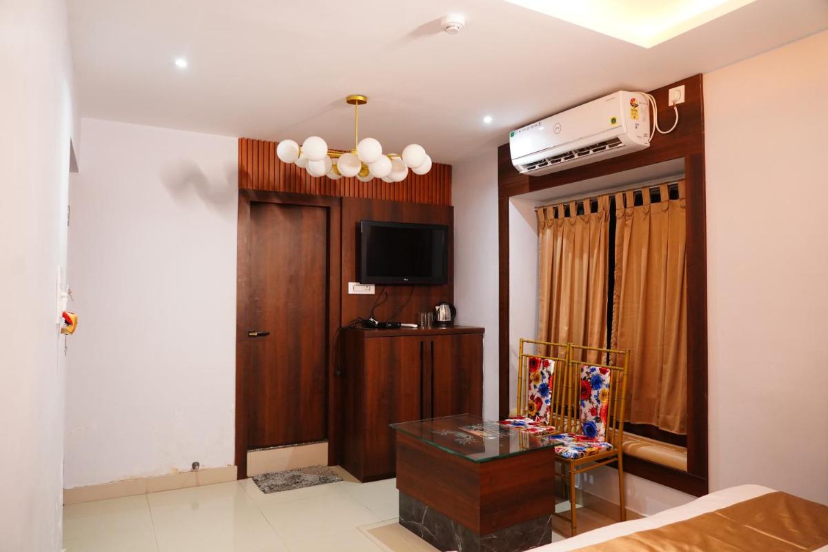 Hotel Sai Darbar & Banquet - Housity