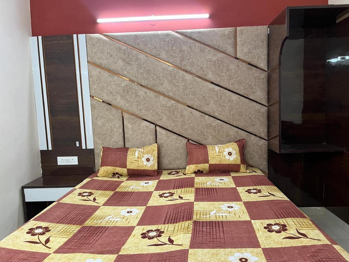 Hotel Jyoti Deluxe By GRB - Housity