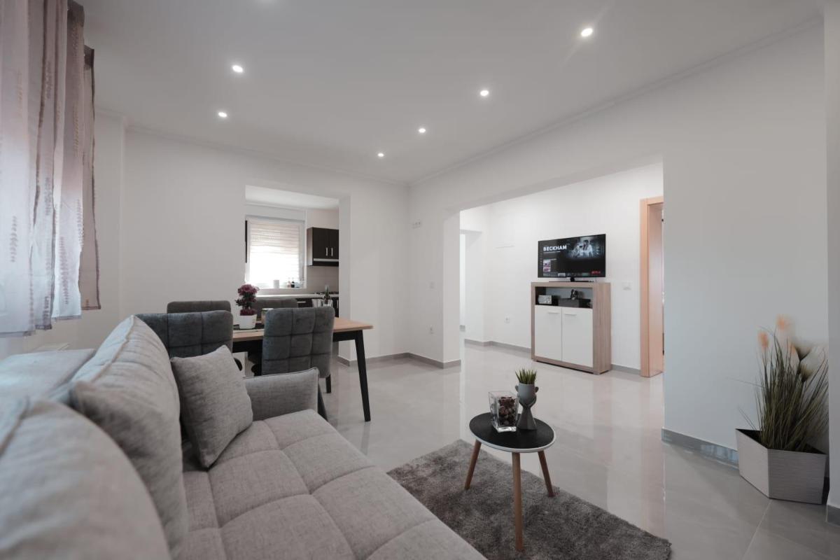 Apartmani Vinea Lana - Housity