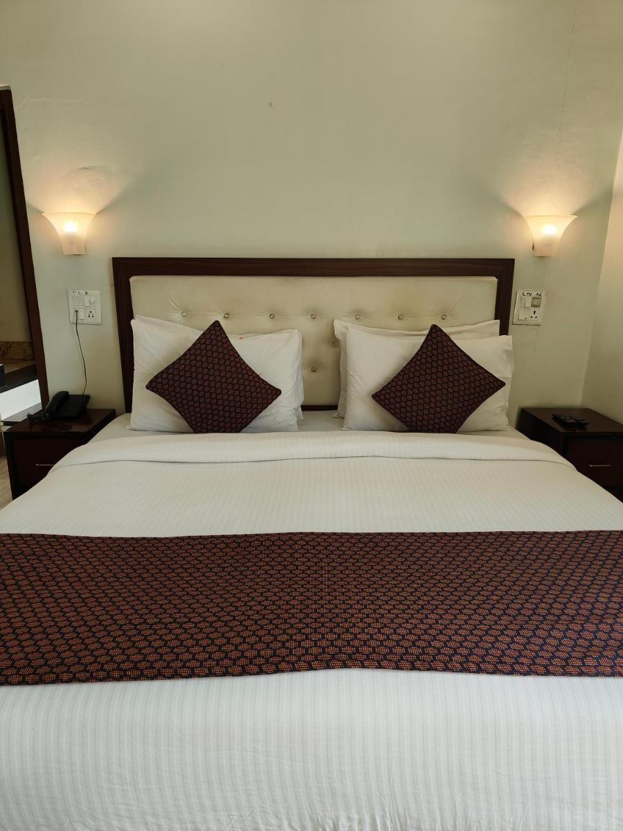 Hotel Guru Surbhi - Housity