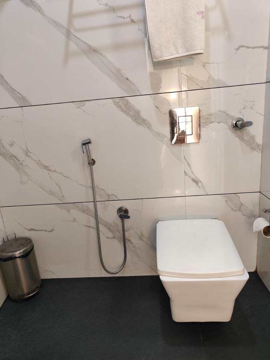 Hotel Guru Surbhi - Housity