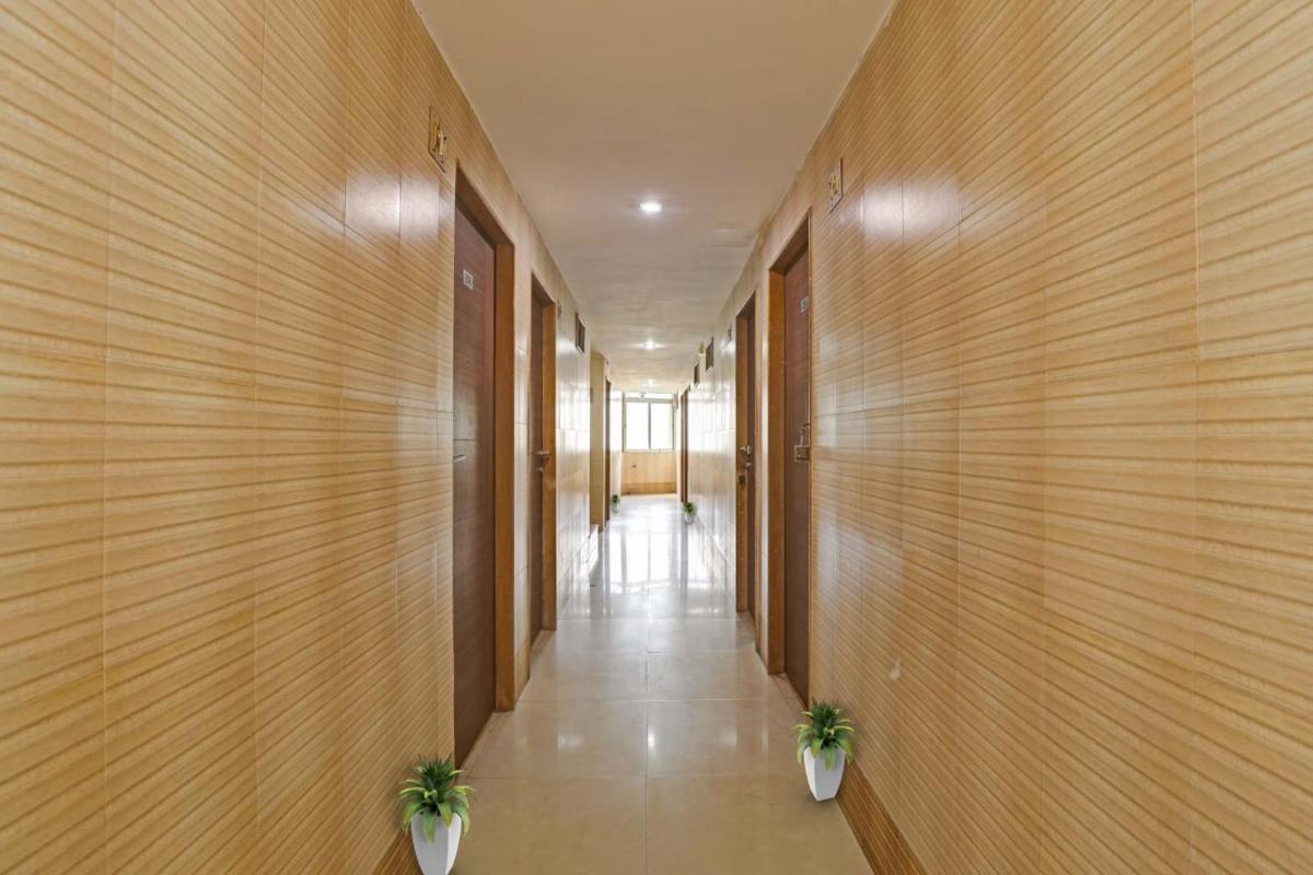 HOTEL MINI PALACE - Housity