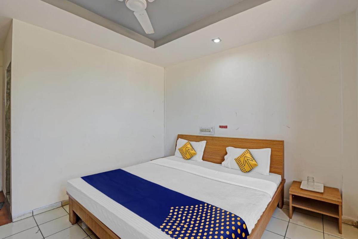 HOTEL MINI PALACE - Housity