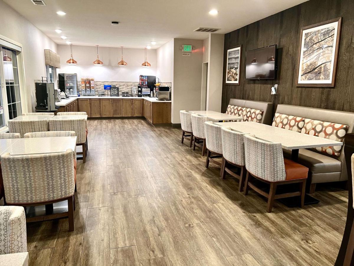 Suitetrails - Best Western Country Inn