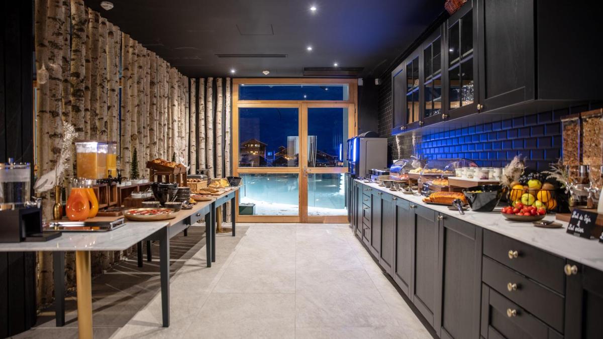 Nourriture dans l'hôtel ou à proximité