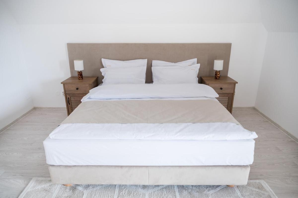 Monterai Resort - Housity