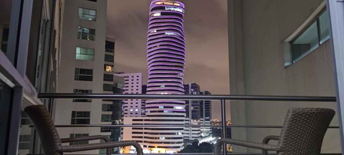 Puerto Santa Ana Suites Guayaquil - Housity