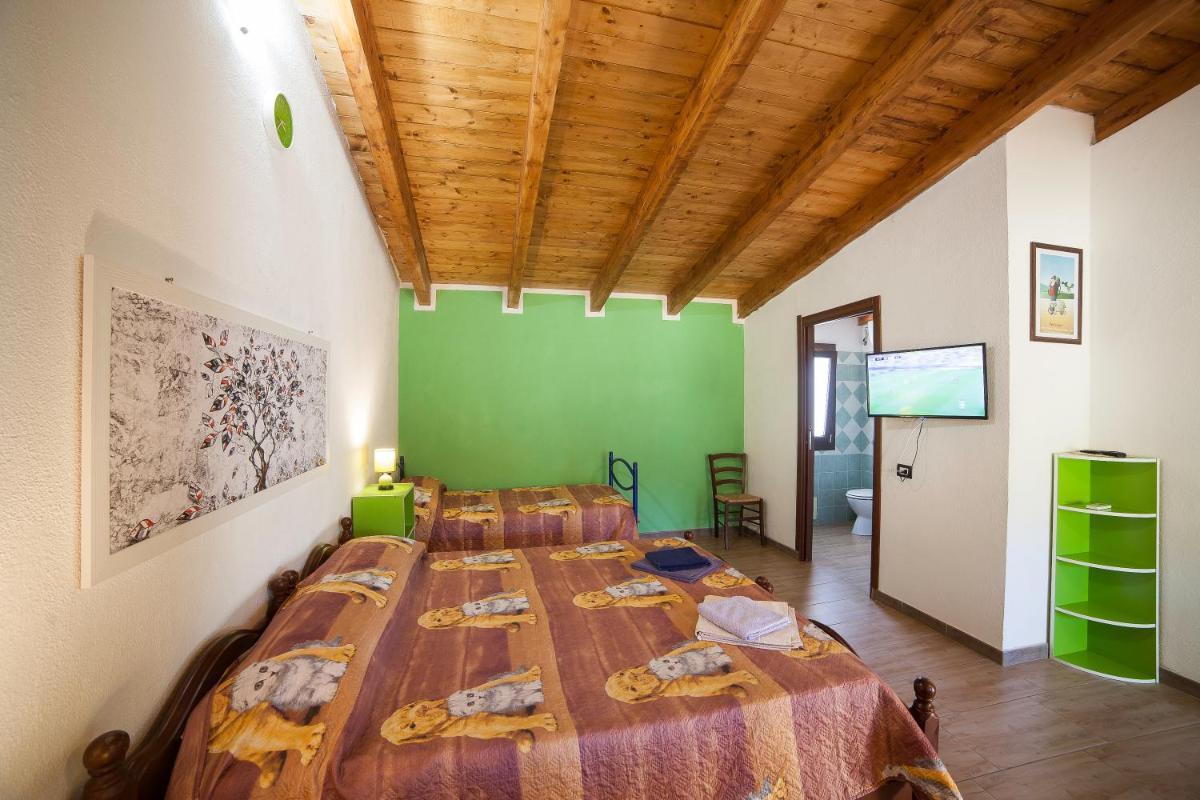 Sa Tanchitta - Housity