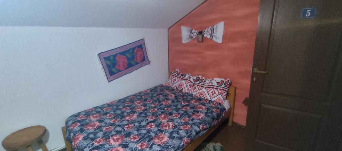 Căsuța de la râu - Housity