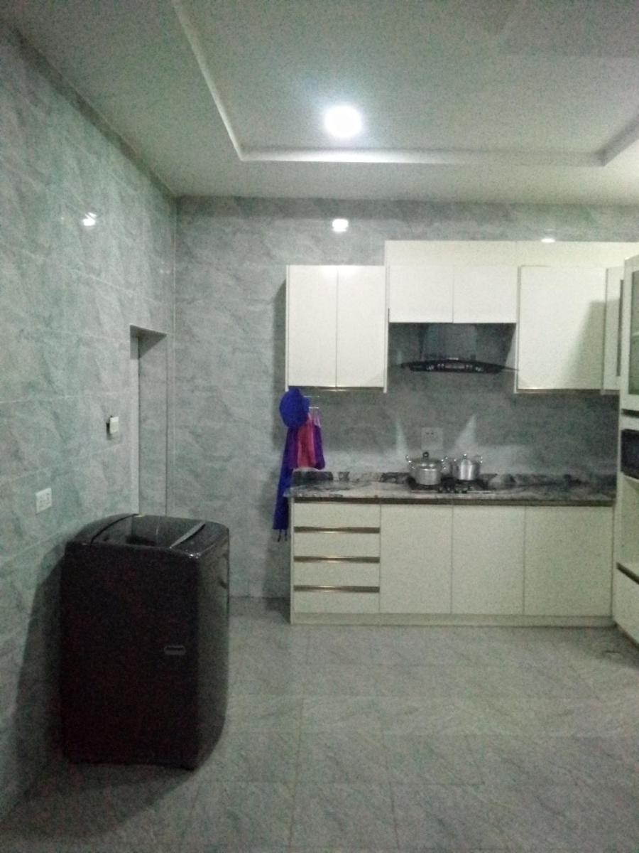 CIS SERVICE APARTMENT - Housity