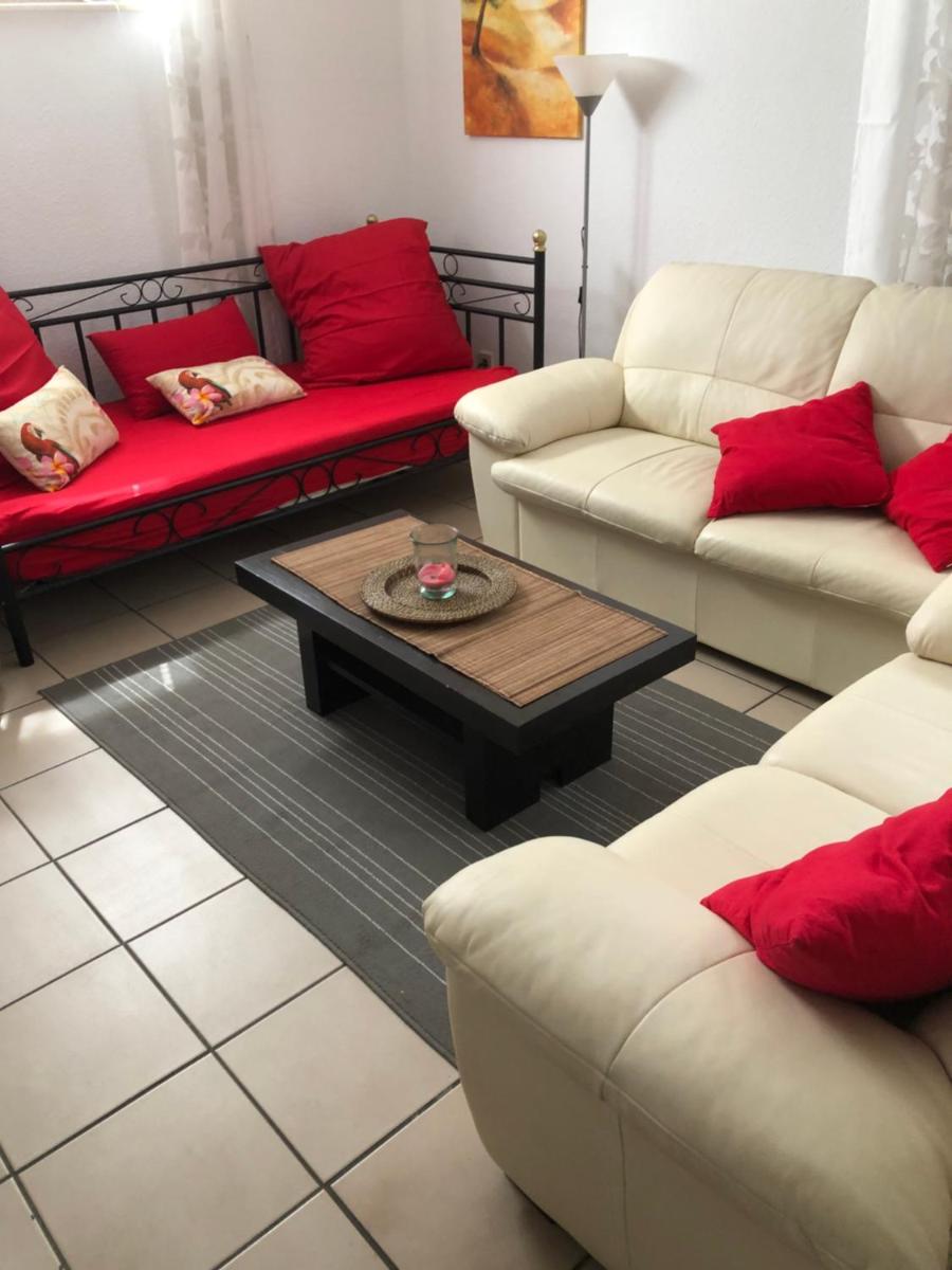 BASEMENT Links 108A 1 Zimmer Apartment - Housity
