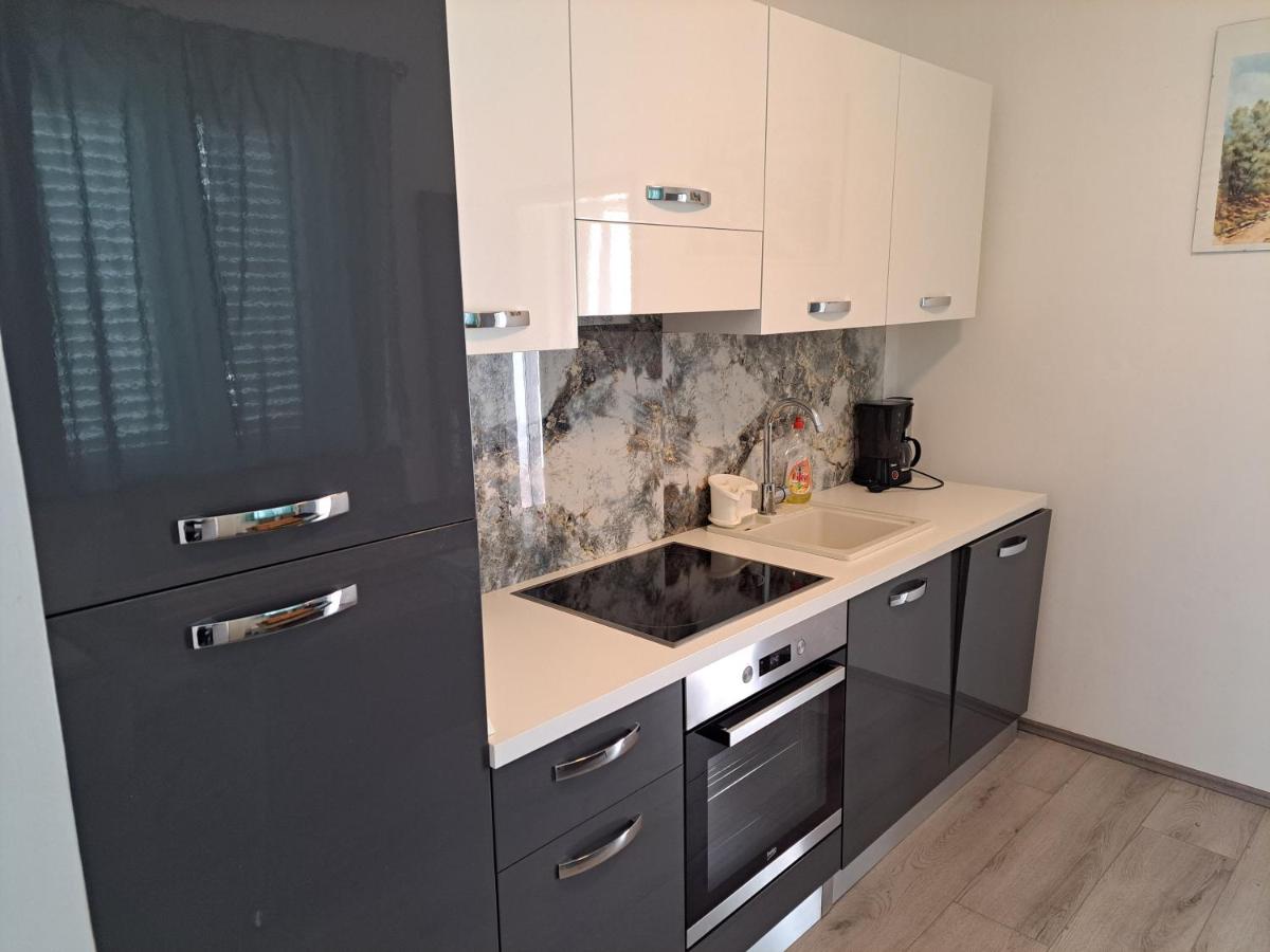 House Stojakovic - Housity