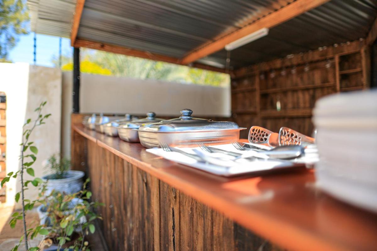 Green Lagoon Guest House Tawana - Housity