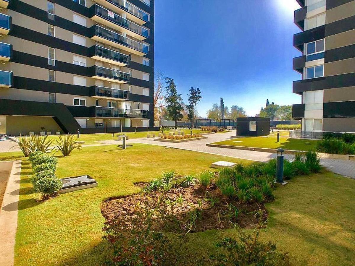 Em Departamento Amoblado Cordoba - Housity