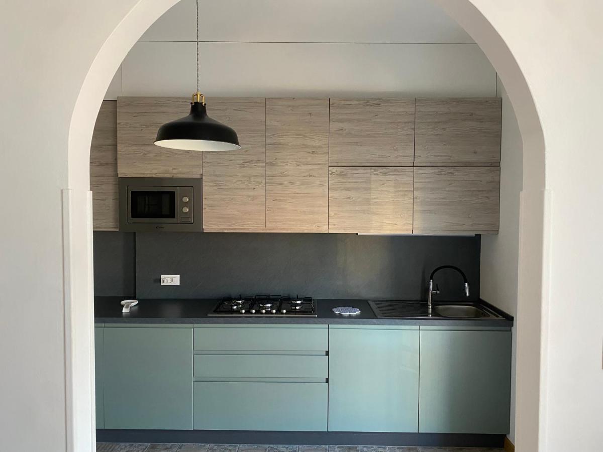 La porta accanto - Housity