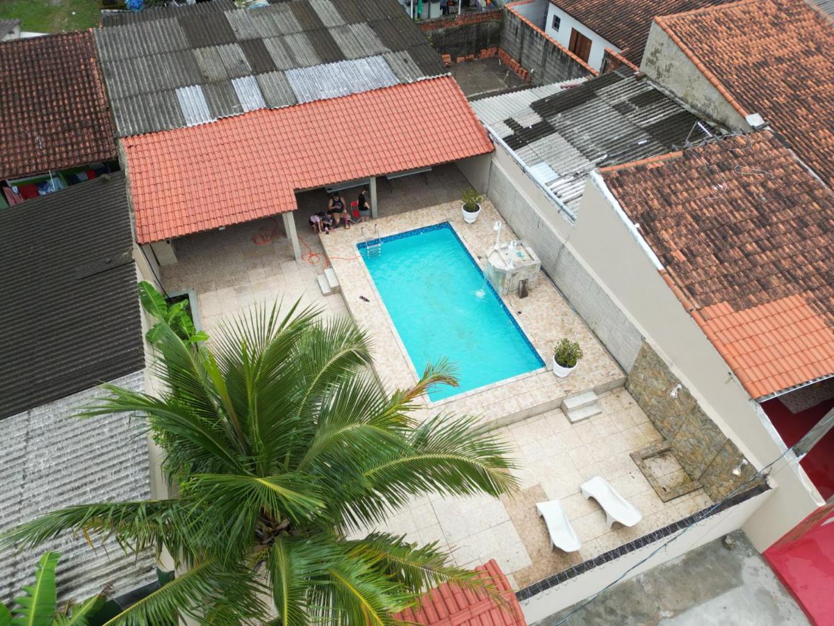 Casa de Praia com Piscina - Itanhaém - Housity