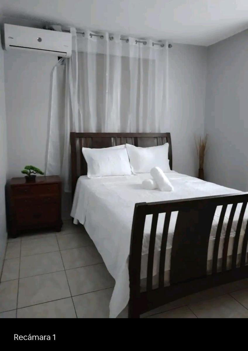 Cabanas Playa Santa/ Apto. A/ Swimming Pool/ Pool Table/ WIFI/ 3 min Beaches - Housity
