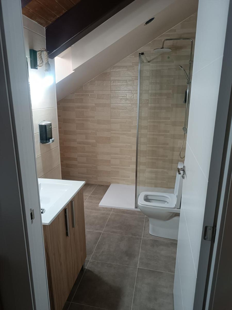 Apartamentos turisticos Ávila Puerta de la Santa 2-1 - Housity