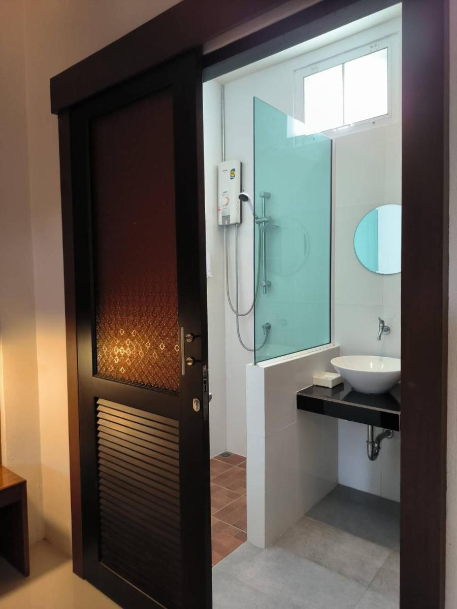 Suitetrails - The Morning mini house aonang