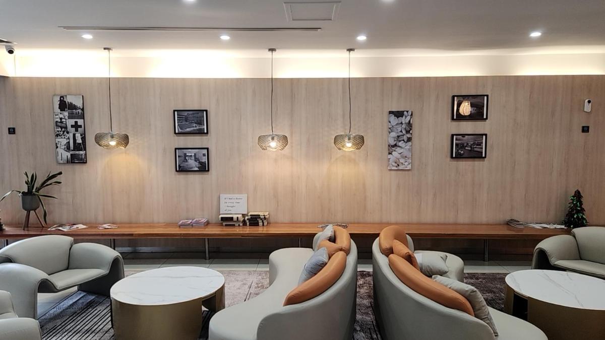 The Parkmore Hotel - Housity