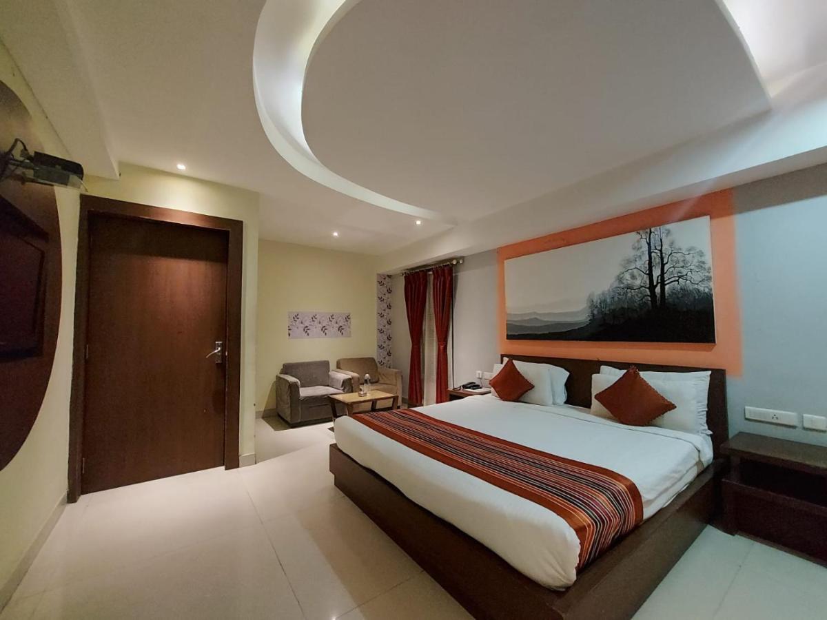 Orbit Hotel - Housity