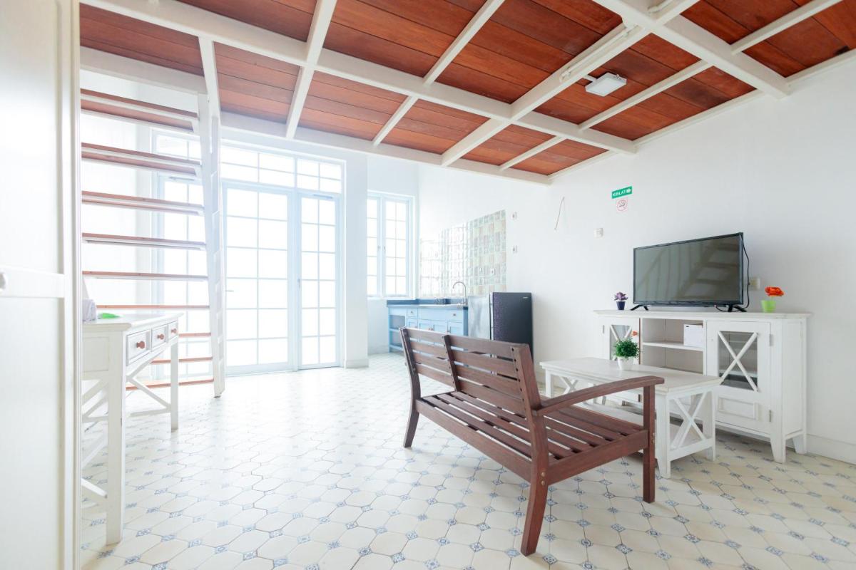 Urbanview Blessing Residence Surabaya by RedDoorz - Housity