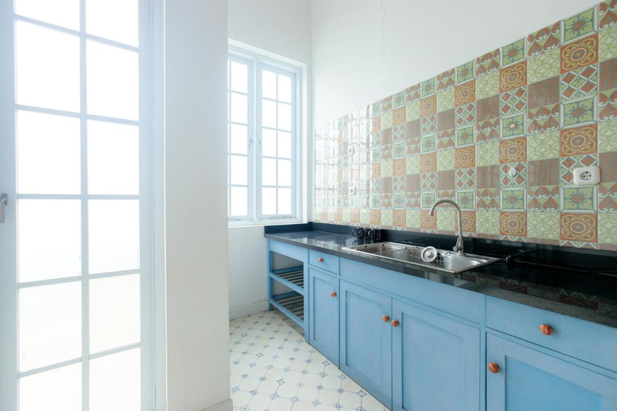 Urbanview Blessing Residence Surabaya by RedDoorz - Housity