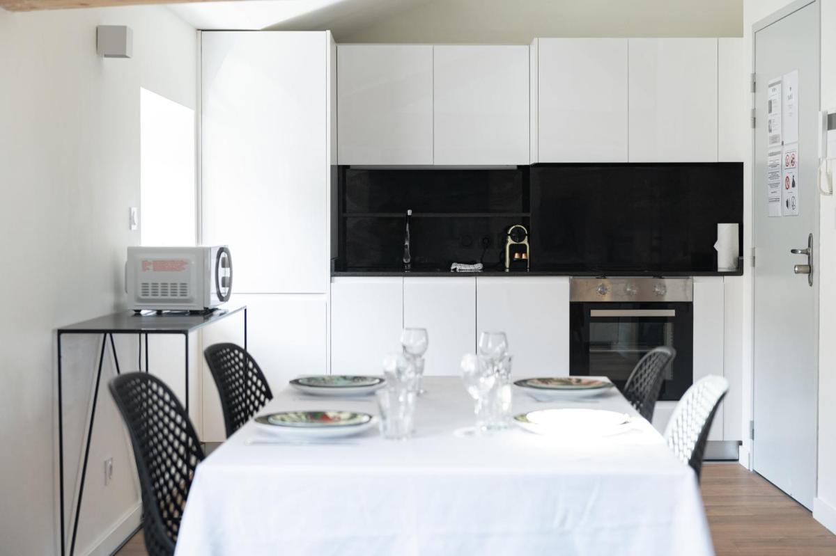 Make My Day, Champagne au Mont d'or - Housity