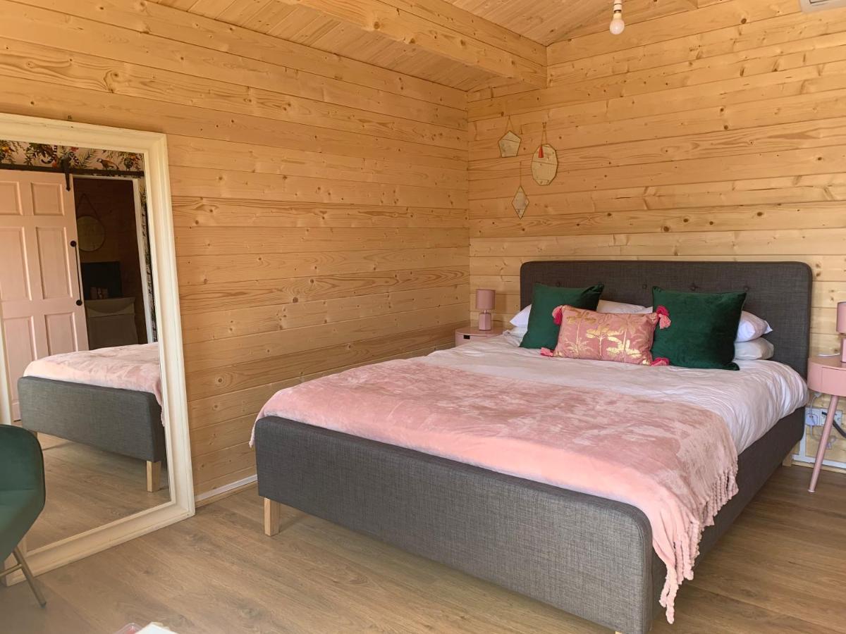 Bijou Bunker - Housity