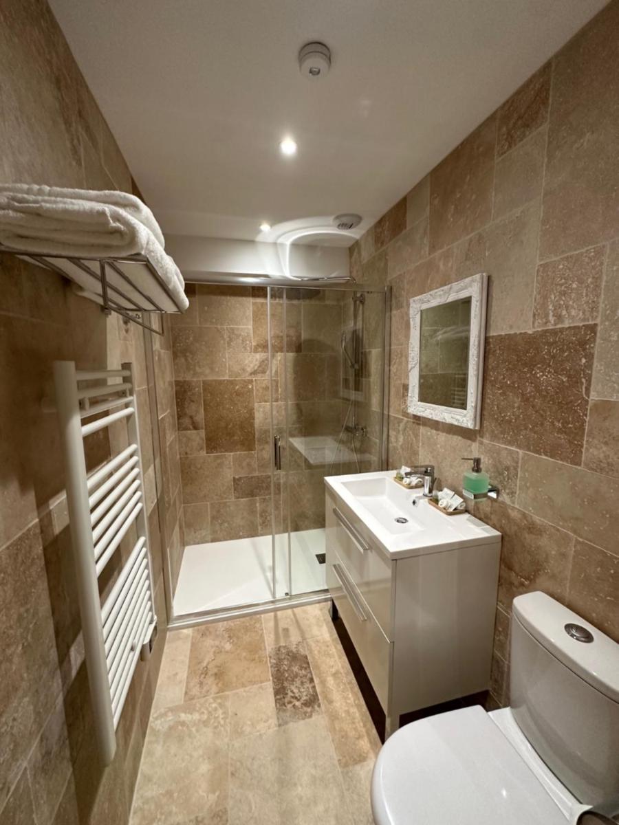 Hôtel-Restaurant-Chambre Insolite Spa - Le XII de Luynes - Housity