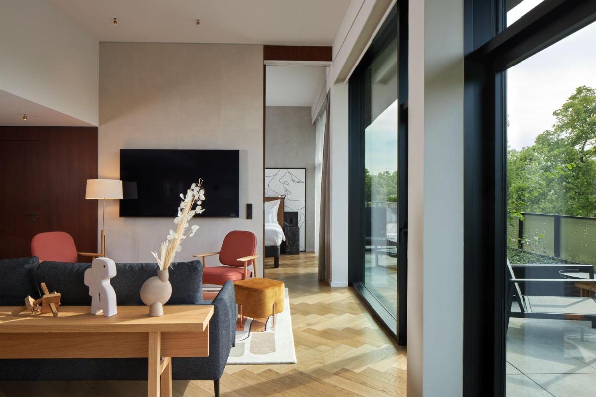 Coin salon dans l'établissement L'Esquisse Hotel & Spa Colmar - MGallery Collection