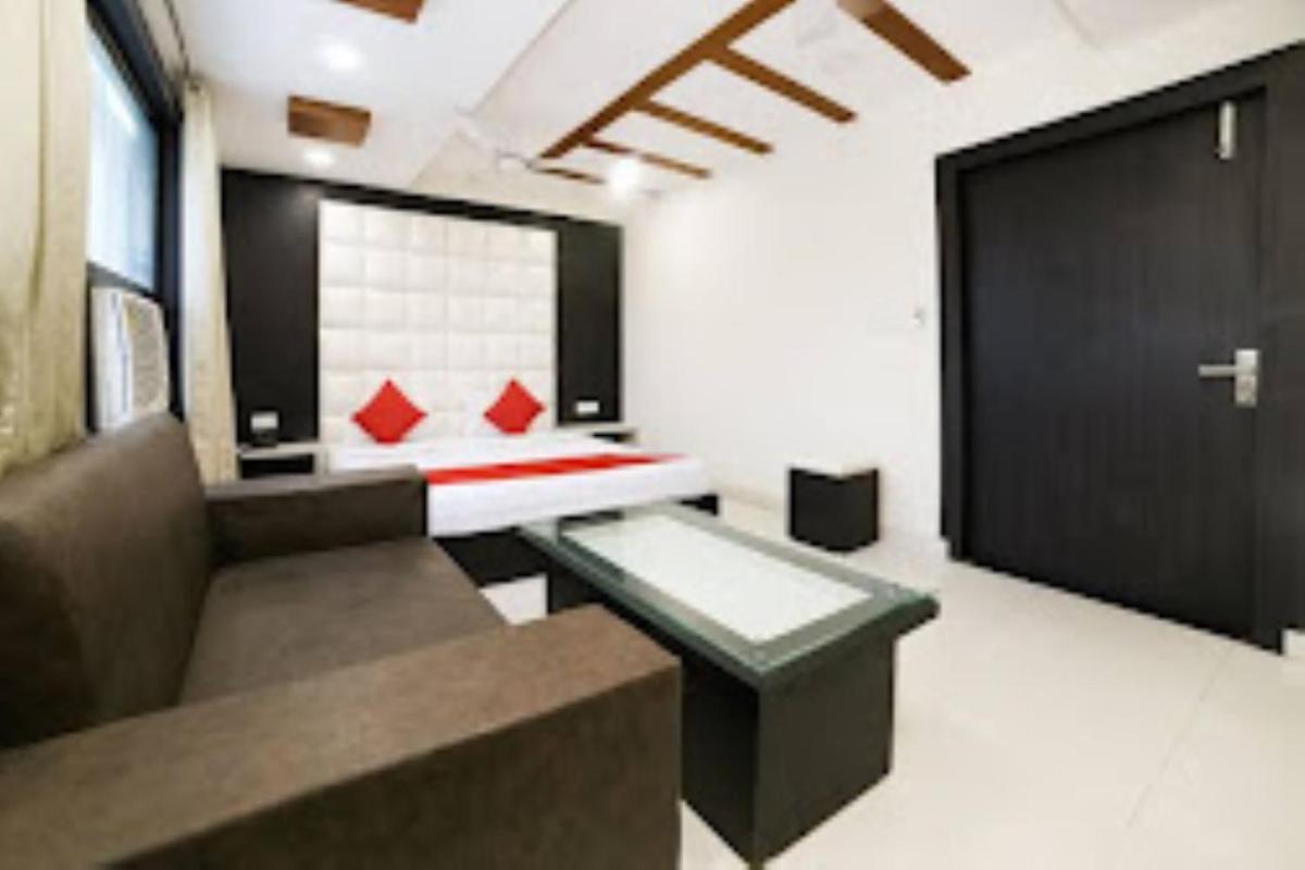 HOTEL VEER BHUMI PALACE Jhansi - Housity
