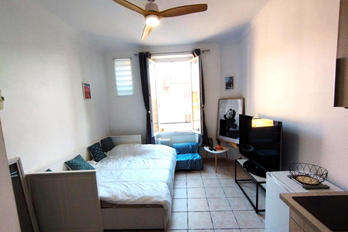 Charming Studio ideal for Congresses and Holidays LIVE IN GAZAGNAIRE - Housity