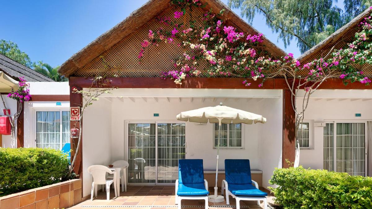 Jardín al aire libre en Bull Costa Canaria & SPA - Only Adults