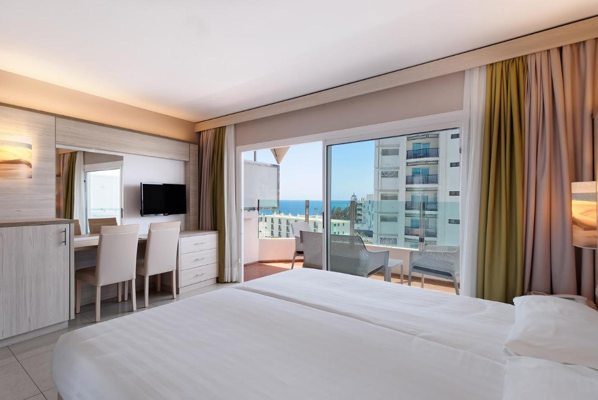 Bull Escorial & SPA - Housity