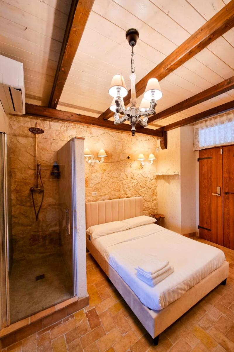 1870 Bed & Breakfast - Hizvo