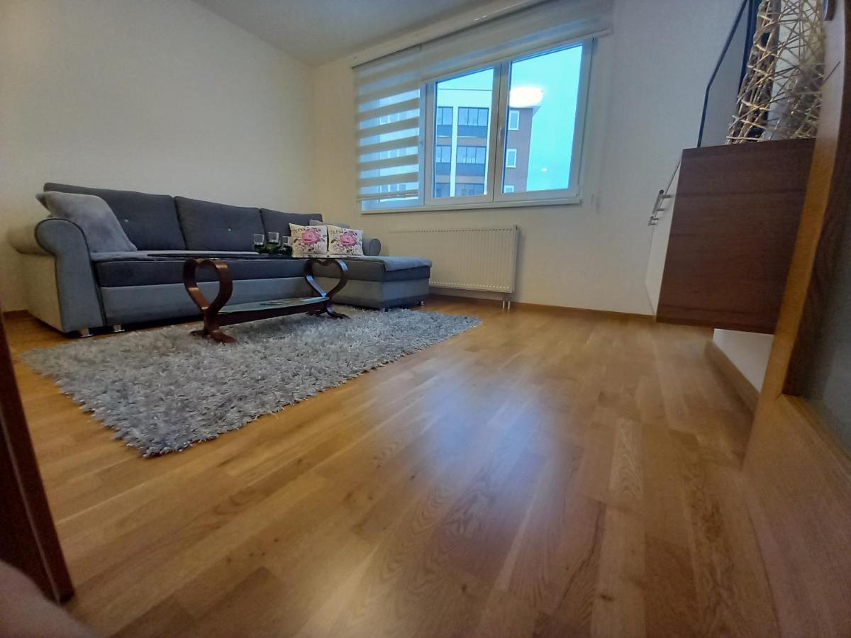 Apartman Jovana Pale - Housity